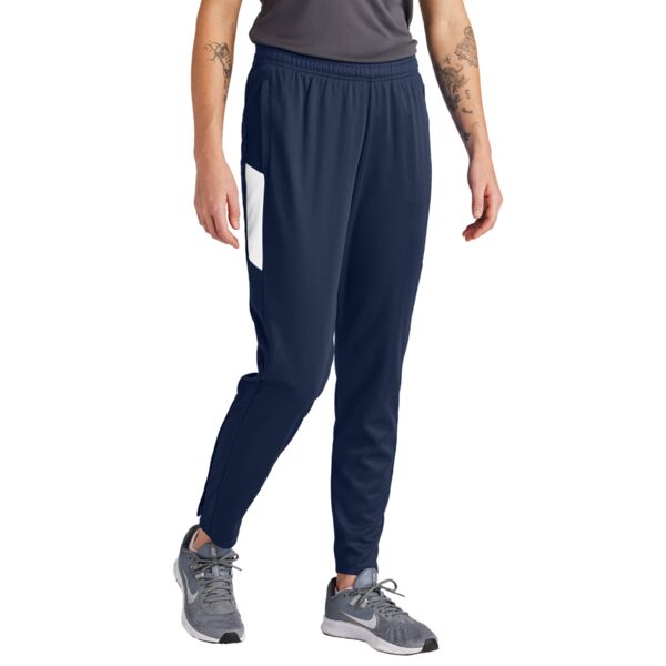 Women's Travel Pant Thumbnail